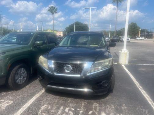 2014 Nissan Pathfinder S