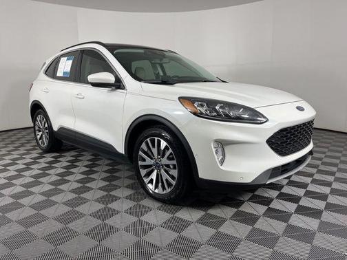 2021 Ford Escape Titanium Hybrid