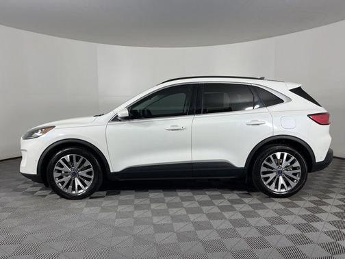 2021 Ford Escape Titanium Hybrid