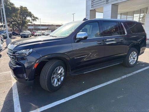 2023 Chevrolet Suburban Premier