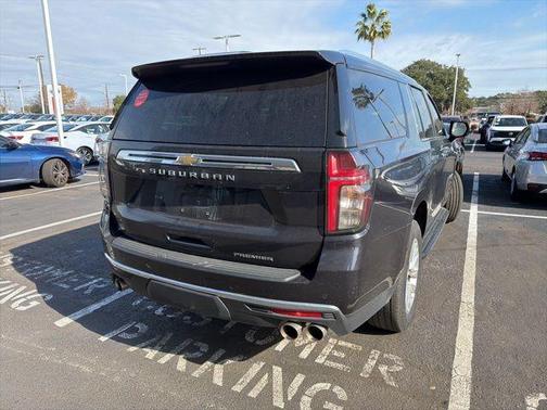 2023 Chevrolet Suburban Premier