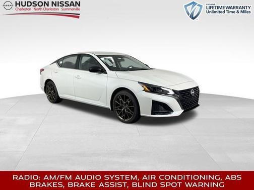 2025 Nissan Altima SR