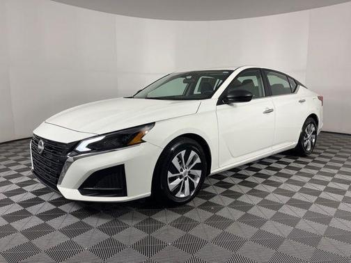 2025 Nissan Altima S