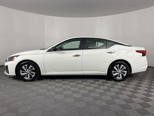 2025 Nissan Altima S