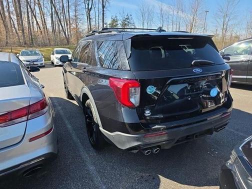 Black Metallic 2020 Ford Explorer ST