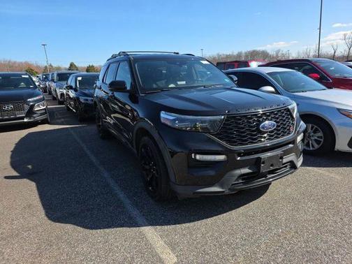 Black Metallic 2020 Ford Explorer ST
