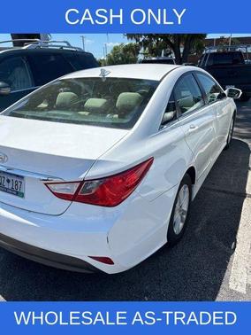 2014 Hyundai SONATA GLS