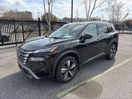 2025 Nissan Rogue SL