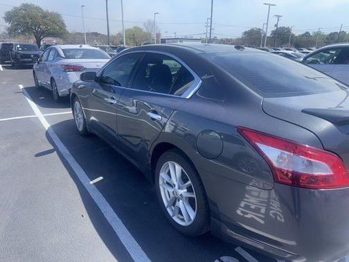 2011 Nissan Maxima SV
