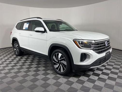 2024 Volkswagen Atlas 2.0T SE