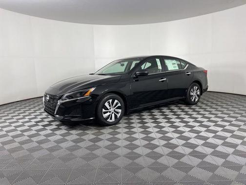 2025 Nissan Altima S