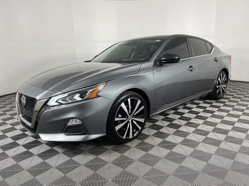2022 Nissan Altima 2.5 SR