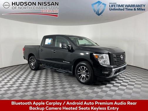 2024 Nissan Titan SV