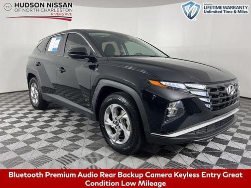 2022 Hyundai TUCSON SE