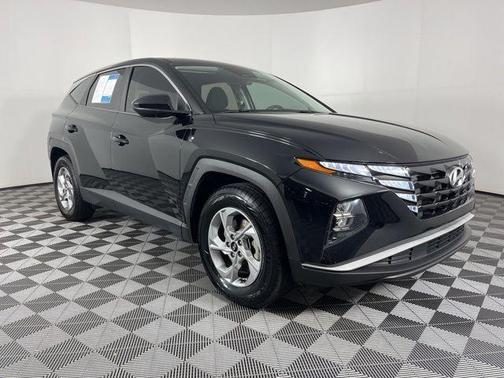 2022 Hyundai TUCSON SE