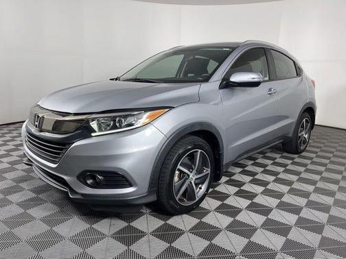 Lunar Silver Metallic 2022 Honda HR-V EX