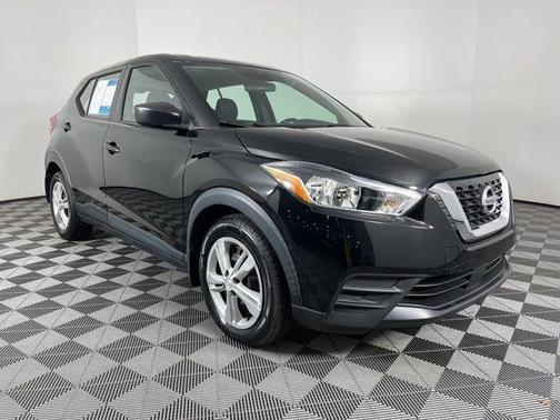 2020 Nissan Kicks S