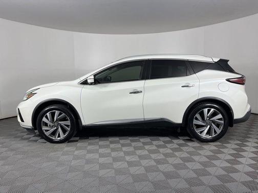 White 2019 Nissan Murano SL