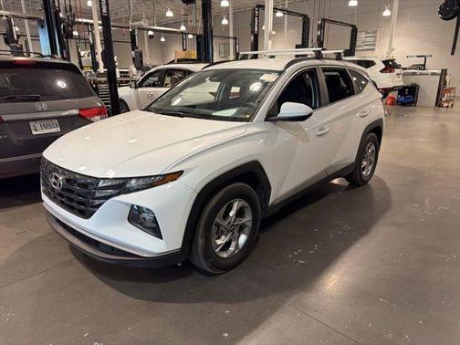 White Pearl 2024 Hyundai TUCSON SEL