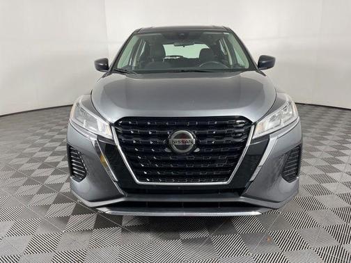Gun Metallic 2021 Nissan Kicks S