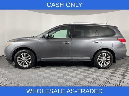 2016 Nissan Pathfinder SL