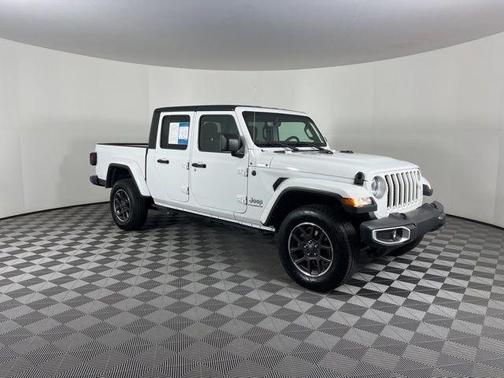 2023 Jeep Gladiator Overland