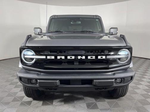 Gray Metallic 2021 Ford Bronco Outer Banks