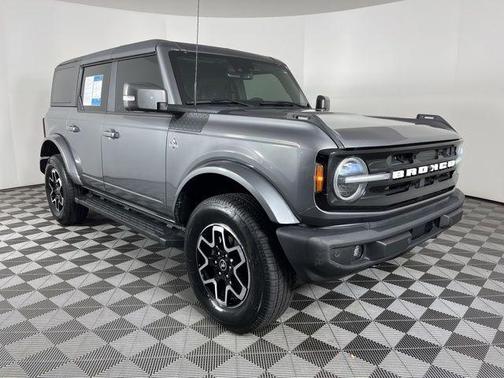 Gray Metallic 2021 Ford Bronco Outer Banks