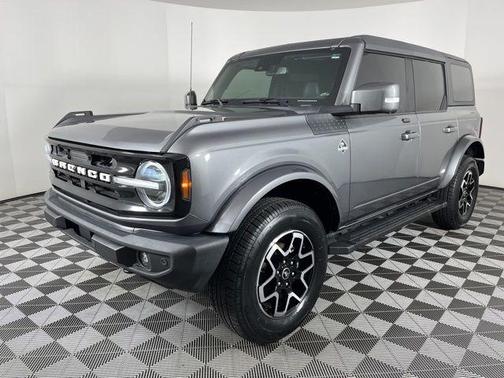 Gray Metallic 2021 Ford Bronco Outer Banks