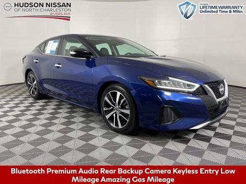 2023 Nissan Maxima SV