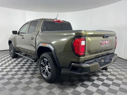 2024 GMC Canyon AT4