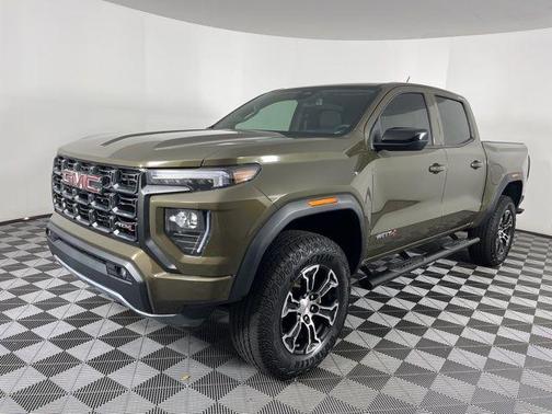 2024 GMC Canyon AT4