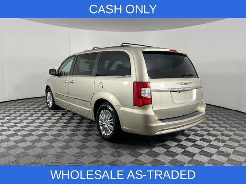 2015 Chrysler Town & Country Touring-L