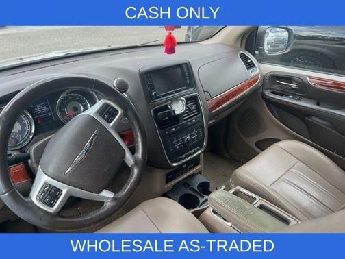 2015 Chrysler Town & Country Touring-L