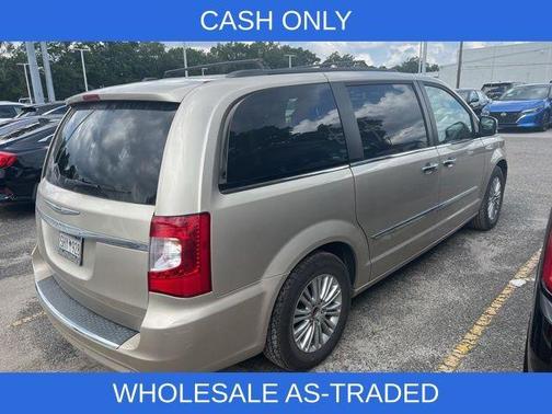 2015 Chrysler Town & Country Touring-L