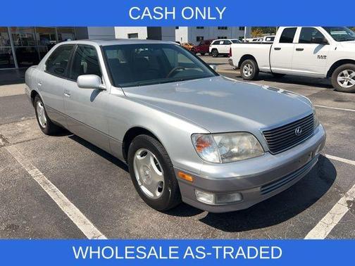 2000 Lexus LS 400 
