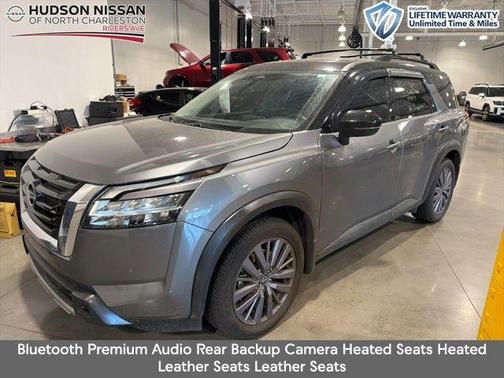2 Tone Gun / Black Roof 2023 Nissan Pathfinder SL