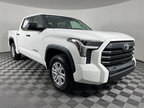 Ice 2023 Toyota Tundra SR5