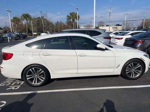 2017 BMW 330 Gran Turismo i xDrive