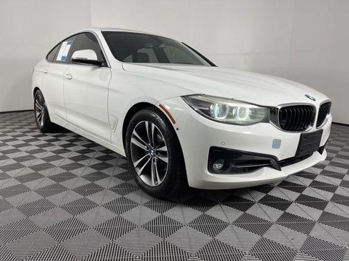 2017 BMW 330 Gran Turismo i xDrive