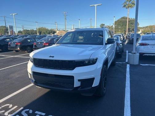 2024 Jeep Grand Cherokee L Laredo
