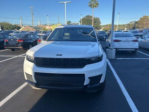 2024 Jeep Grand Cherokee L Laredo