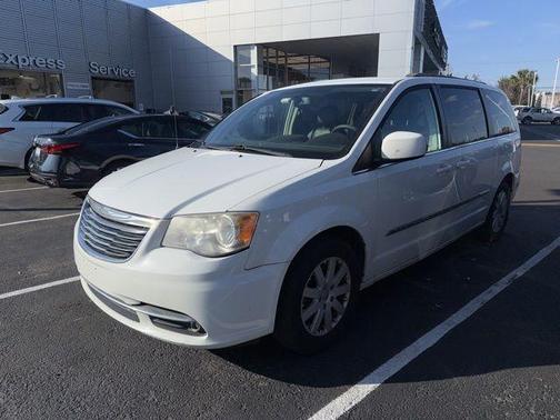 2014 Chrysler Town & Country Touring