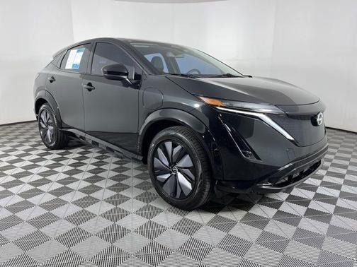 Black Diamond Pearl 2023 Nissan ARIYA ENGAGE