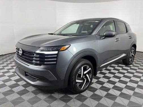 Gun Metallic 2025 Nissan Kicks SV