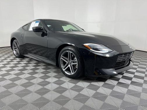 Black Diamond Pearl 2025 Nissan Z Sport