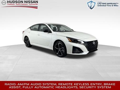 2025 Nissan Altima SR