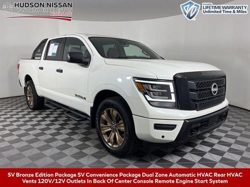 2024 Nissan Titan SV