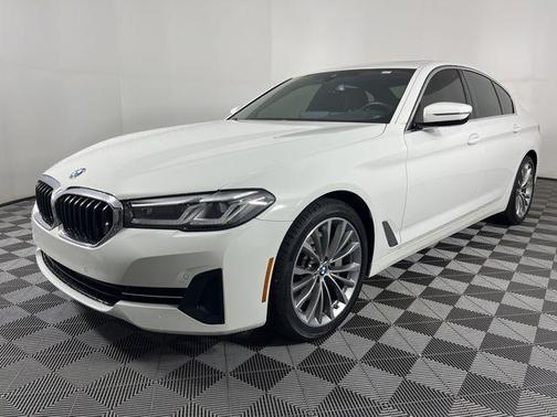 Alpine White 2023 BMW 530 i
