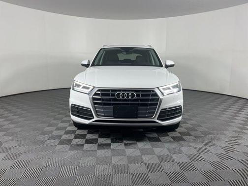 2020 Audi Q5 40 Premium Plus